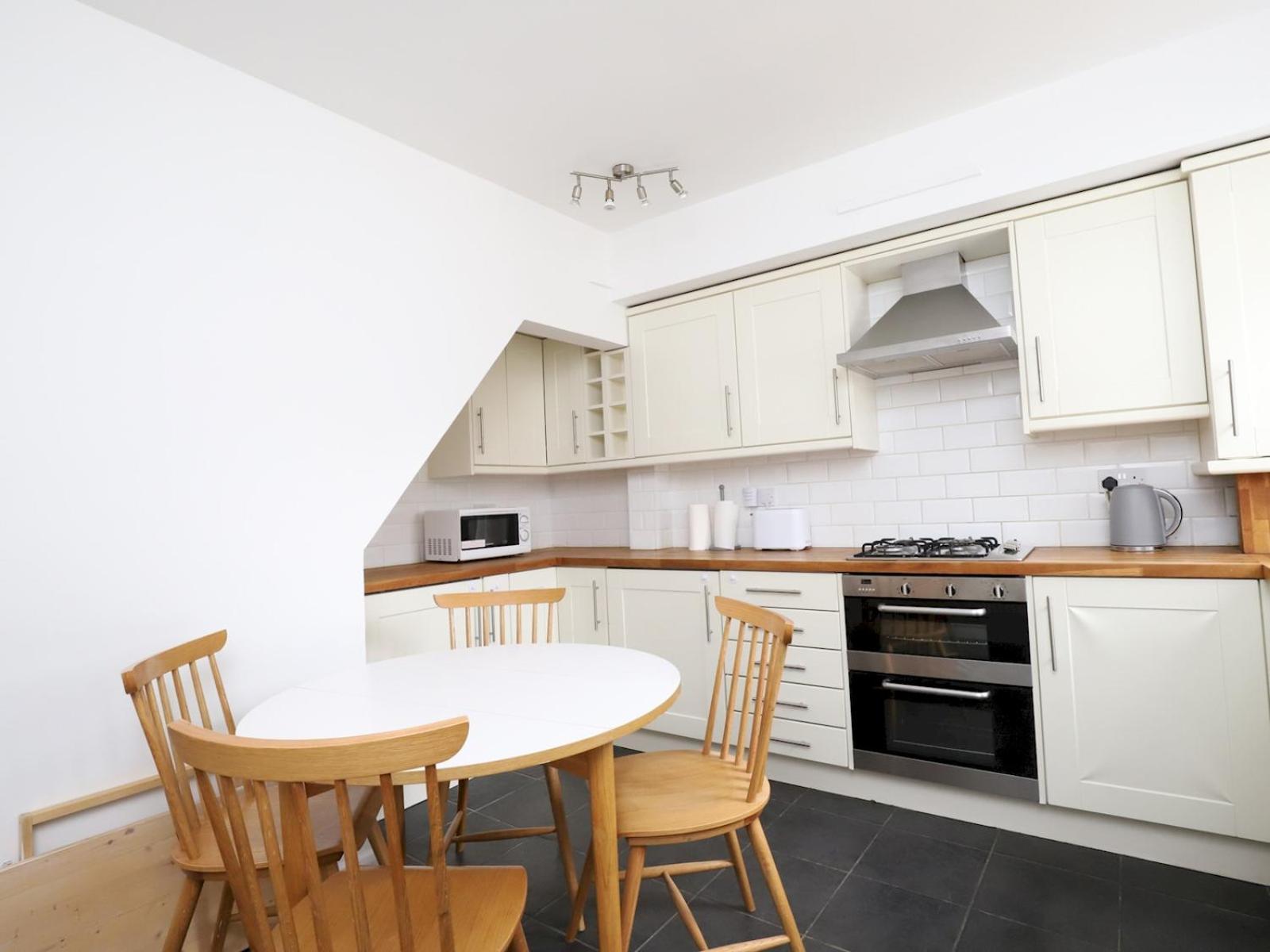 Вилла Sunny Victorian 2Br Townhouse Oxford Pass The Keys Экстерьер фото